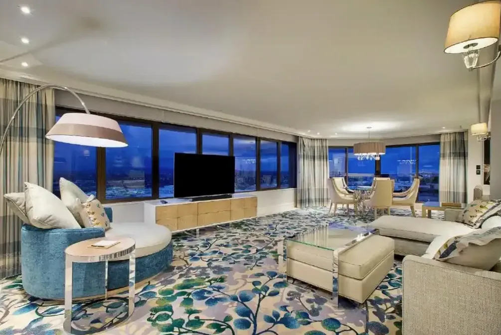 Executive Suite